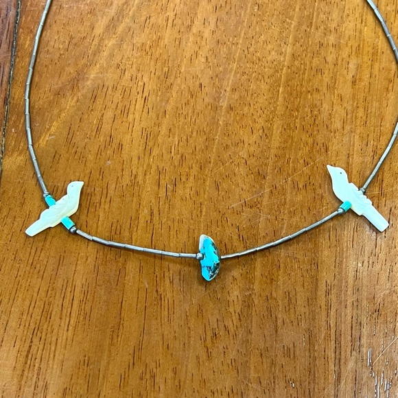 Vintage Zuni Fetish Mother of Pearl & Turquoise Liquid Silver & Heishi beads - Picture 4 of 12